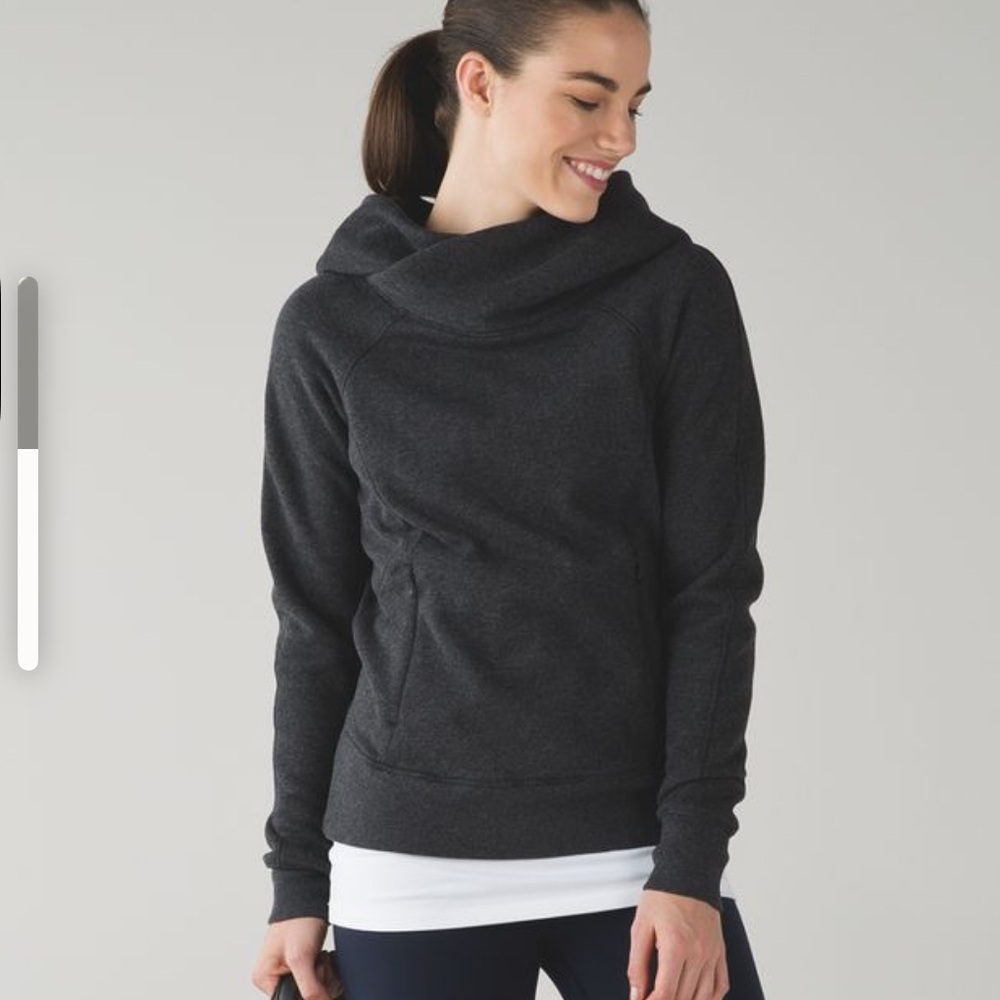 Lululemon Under Wraps Pullover
 - excellent condition